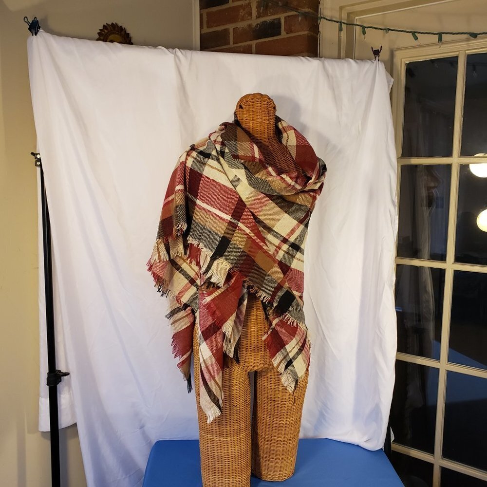 NWT Ladies AMERICAN TRENDS Fall Winter Blanket Wrap Scarf in Tassel Plaid - OS
